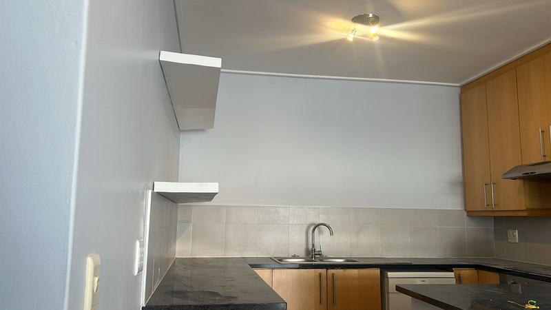 To Let 2 Bedroom Property for Rent in Sea Point Western Cape